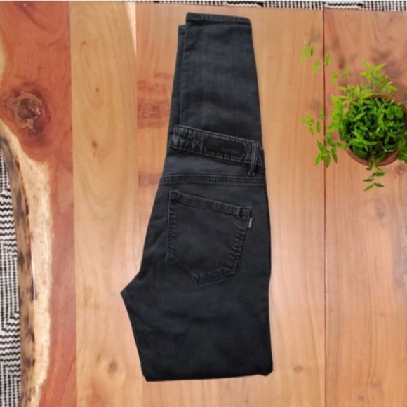 GARAGE Retro High Rise Distressed Jegging - Picture 3 of 9